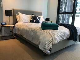 ReadySet Apartments at Lighthouse