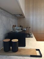 ReadySet Apartments at Lighthouse