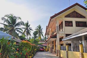 Pal-Watson Apartments