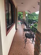 Pal-Watson Apartments