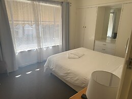 Ovensview On Riverside