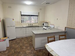 Ovensview On Riverside