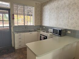 Ovensview On Riverside