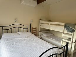 Ovensview On Riverside