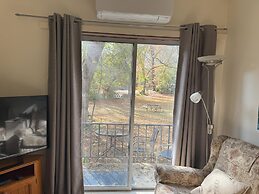 Ovensview On Riverside