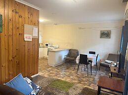 Ovensview On Riverside