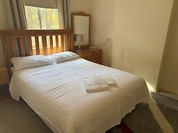 Ovensview On Riverside