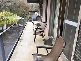 Ovensview On Riverside