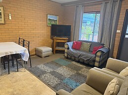 Ovensview On Riverside