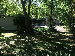 Ovensview On Riverside