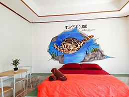 T and T House - Adults Only