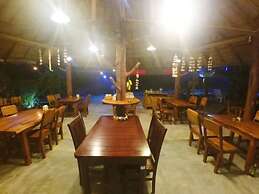 T and T House - Adults Only