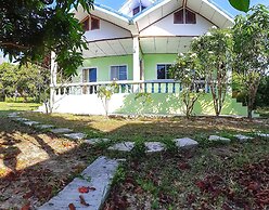 T and T House - Adults Only