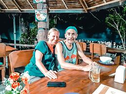 T and T House - Adults Only