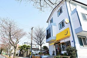 Ganderak Guesthouse - Hostel