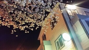 Ganderak Guesthouse - Hostel