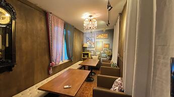 Ganderak Guesthouse - Hostel