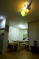 Ganderak Guesthouse - Hostel