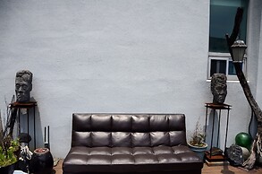 Ganderak Guesthouse - Hostel