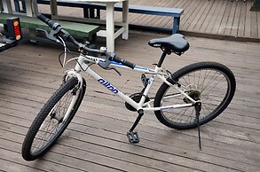 Ganderak Guesthouse - Hostel