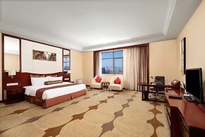 Longqi Jianguo Hotel