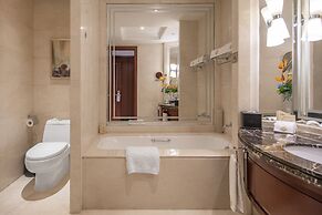 Longqi Jianguo Hotel