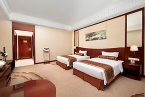 Longqi Jianguo Hotel