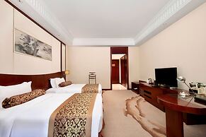 Longqi Jianguo Hotel