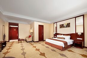 Longqi Jianguo Hotel