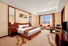 Longqi Jianguo Hotel