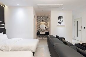 Hotel Moon Cheonan Sinbuldang