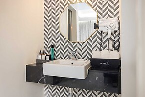 Hotel Moon Cheonan Sinbuldang