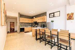 Dali SiWu Seaview Villa