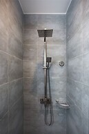 Shanghai Linyin Holiday Hotel