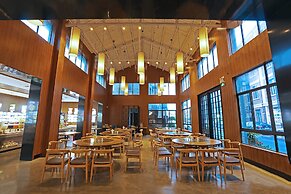 Shanghai Linyin Holiday Hotel