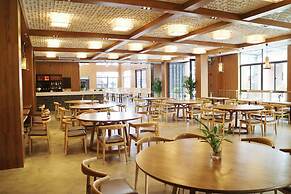 Shanghai Linyin Holiday Hotel