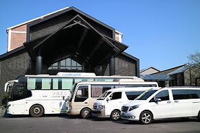 Shanghai Linyin Holiday Hotel