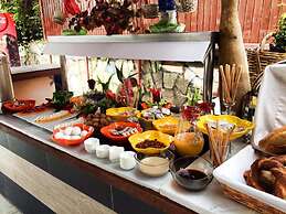 Almila Side Suite Hotel