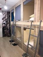 Capsule Hostel Yes Sport