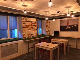 Capsule Hostel Yes Sport