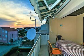 Apartments & Rooms Peranic