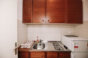 Apartments & Rooms Peranic