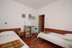 Apartments & Rooms Peranic