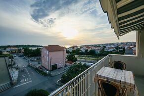 Apartments & Rooms Peranic