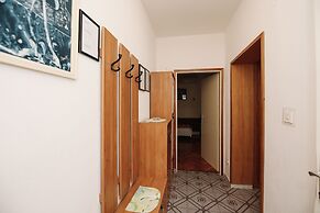 Apartments & Rooms Peranic