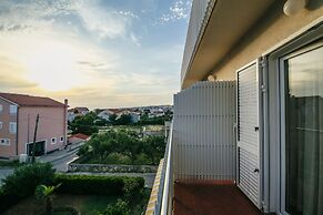 Apartments & Rooms Peranic