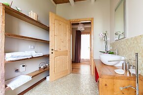 Cascina Serenella B&B