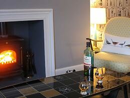 High Terrace Apartment