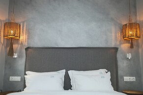 Minthi Boutique Apartments