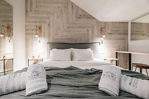 Minthi Boutique Apartments